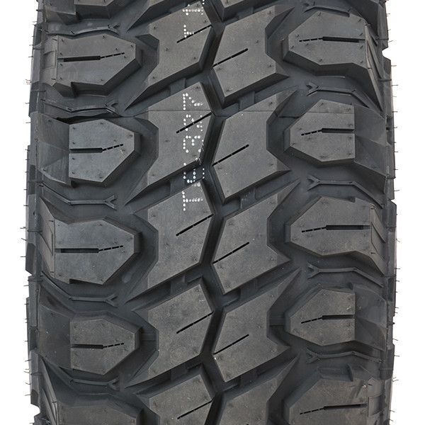 Gladiator Tires XComp M/T LT285/65R18 E