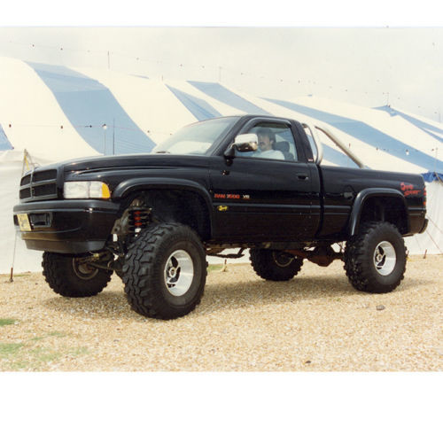 Superlift | 00-01 Dodge Ram 1500 4WD 5in Lift | Kit Control Arm Kit with Superlift Shocks