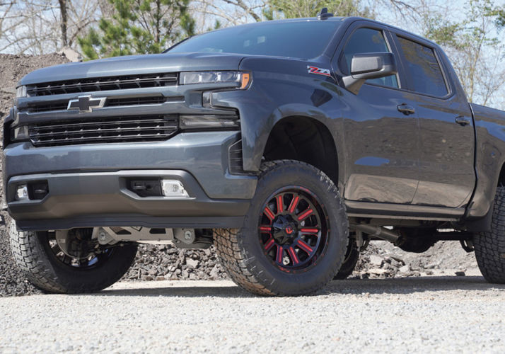 Superlift | 2019 Chevy Silverado 1500 4WD 6in Lift | Kit with Alum Stamped Steel Control Arms & BIL Rear Shocks