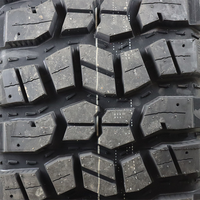 Kenda Tires Klever M/T2 255/75R17 E
