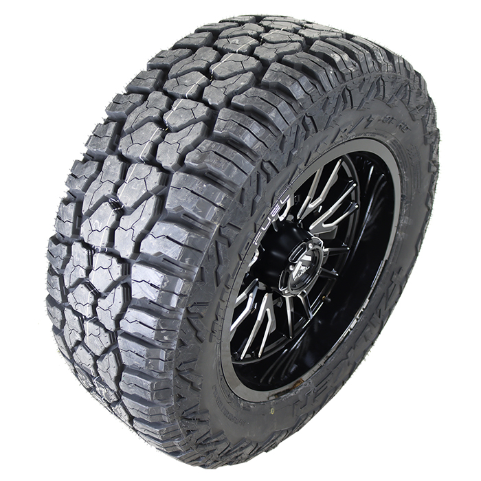 Fuel D761 Clash Gloss Black Milled Falken Wildpeak R/T